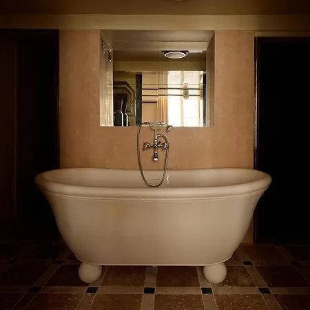 Apartment Pied A Terre Palais Royal Paris